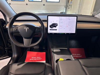Tesla Model Y Long Range AWD