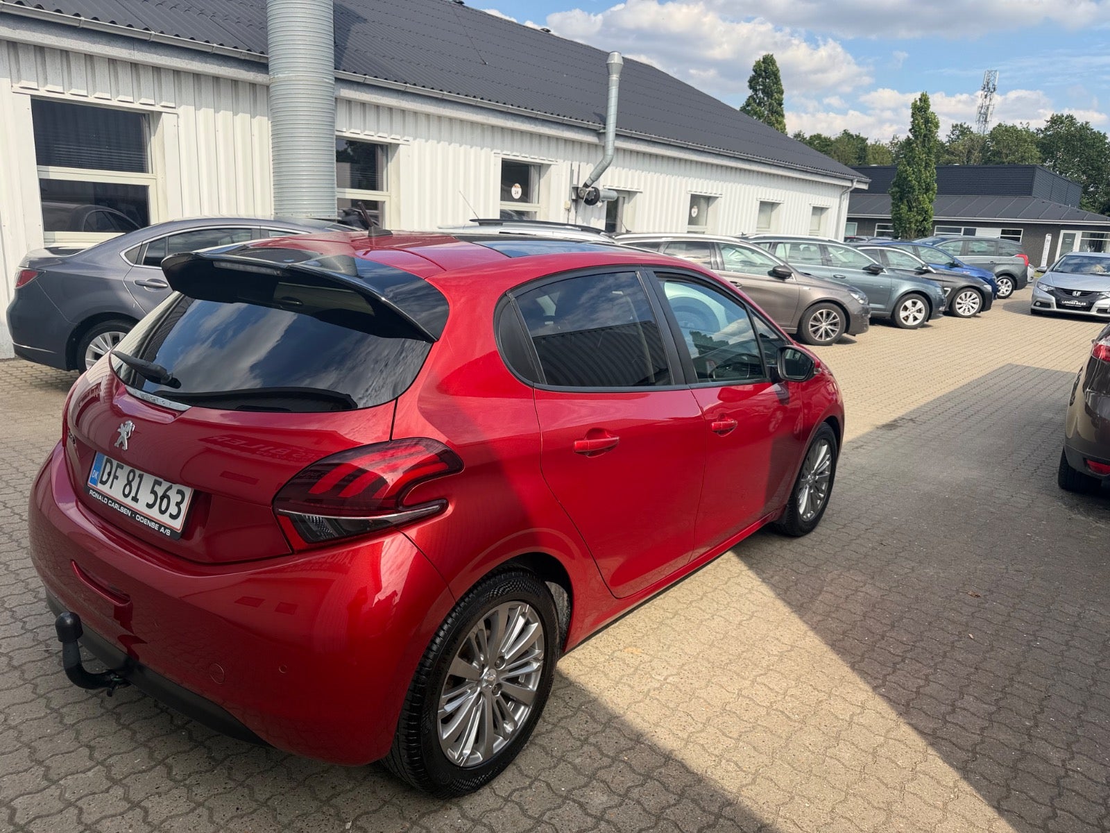 Peugeot 208 BlueHDi 100 Signature Sky - billede 5