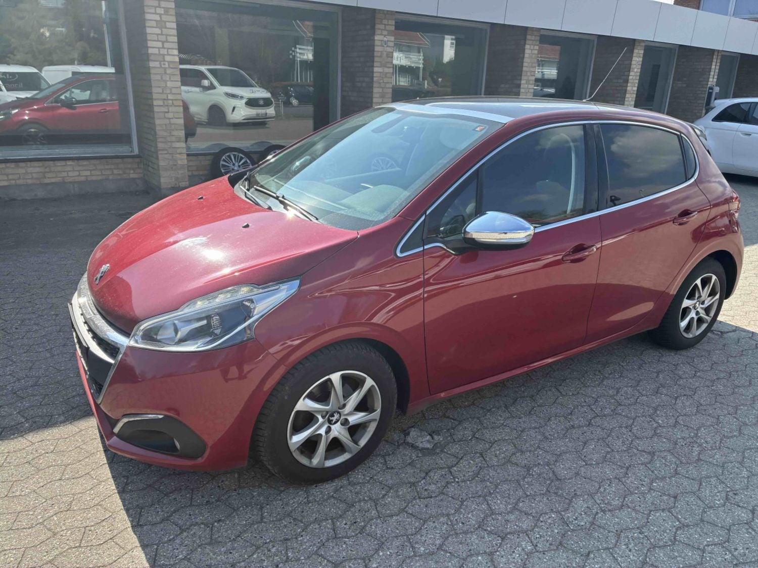 Peugeot 208 BlueHDi 100 Allure Sky - billede 3