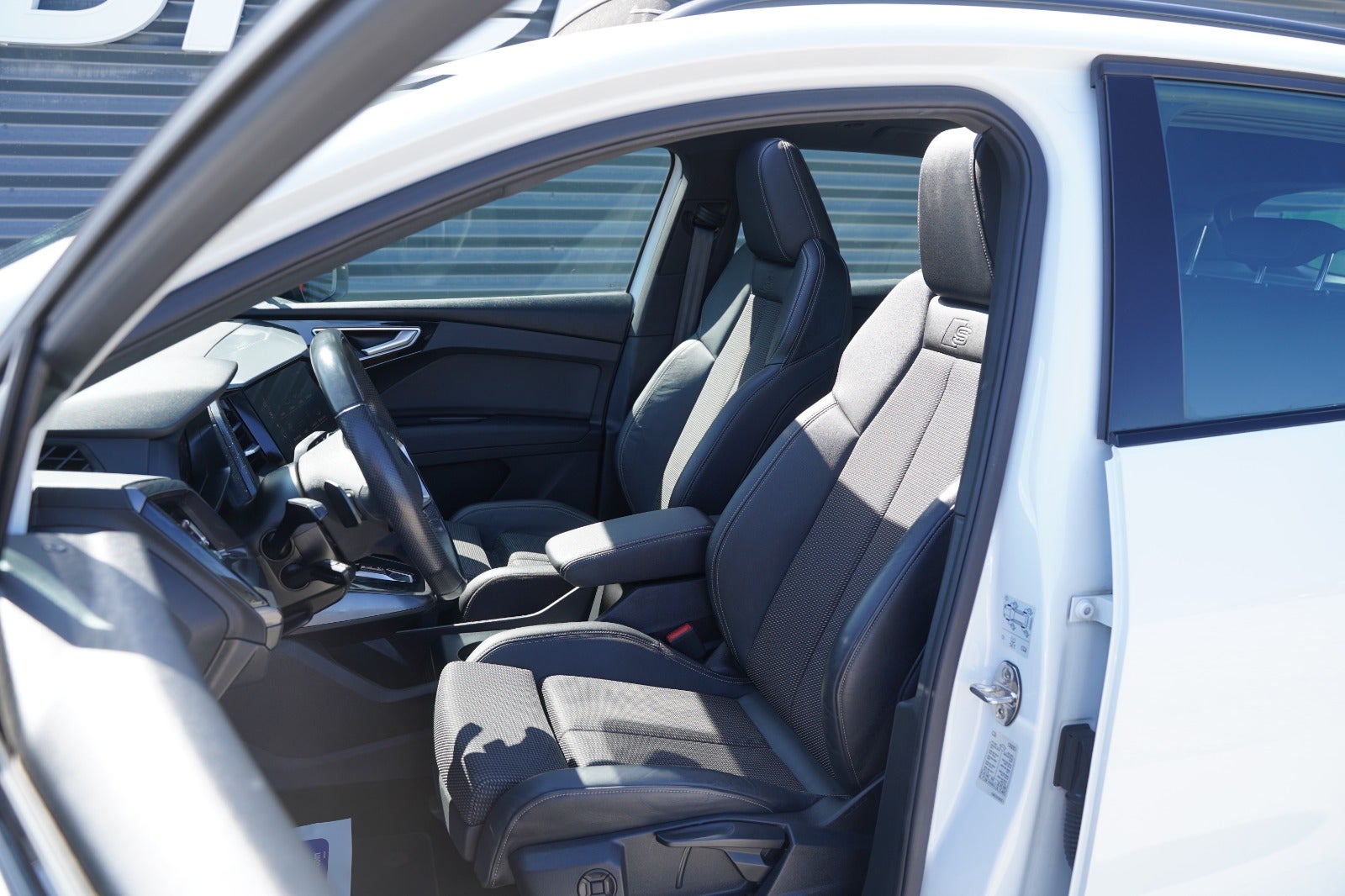 Billede af Audi Q4 e-tron 40 Attitude S-line