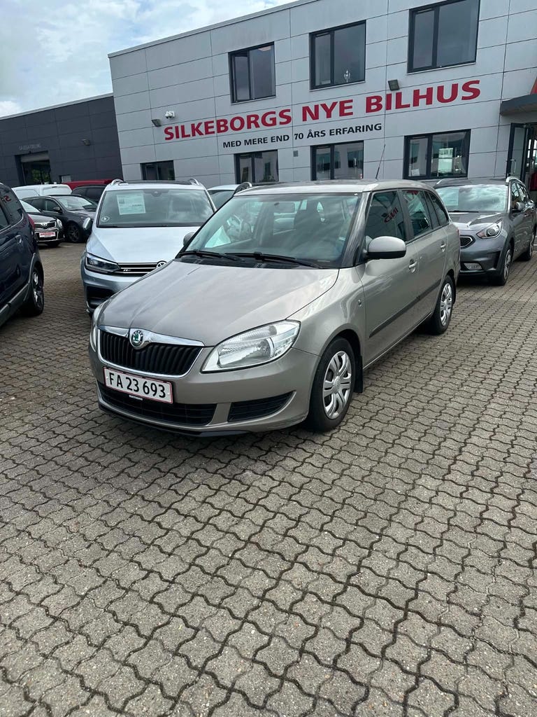 Skoda Fabia TSi 105 Ambiente Combi DSG