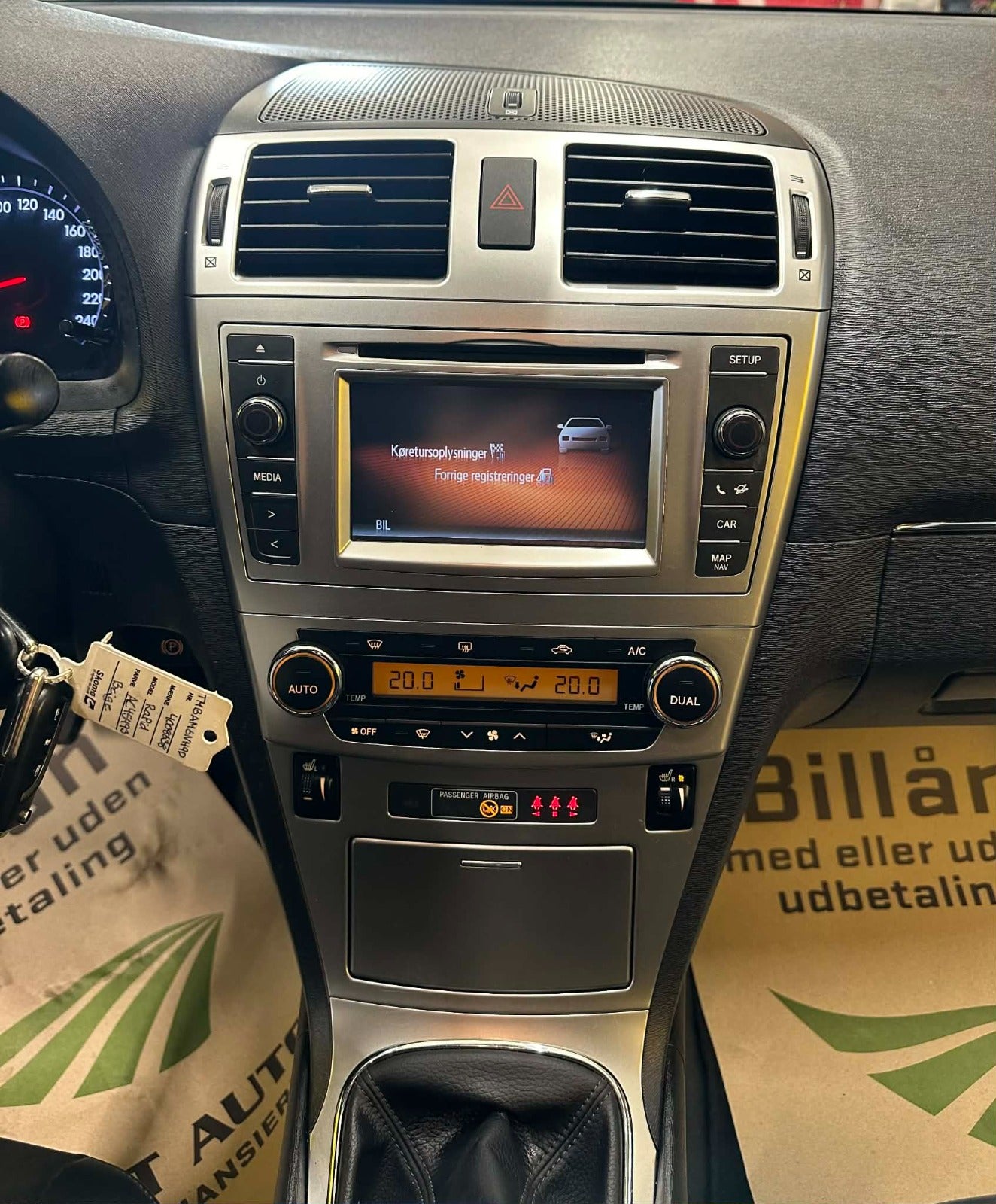 Billede af Toyota Avensis 1,8 VVT-i T2 Premium stc.