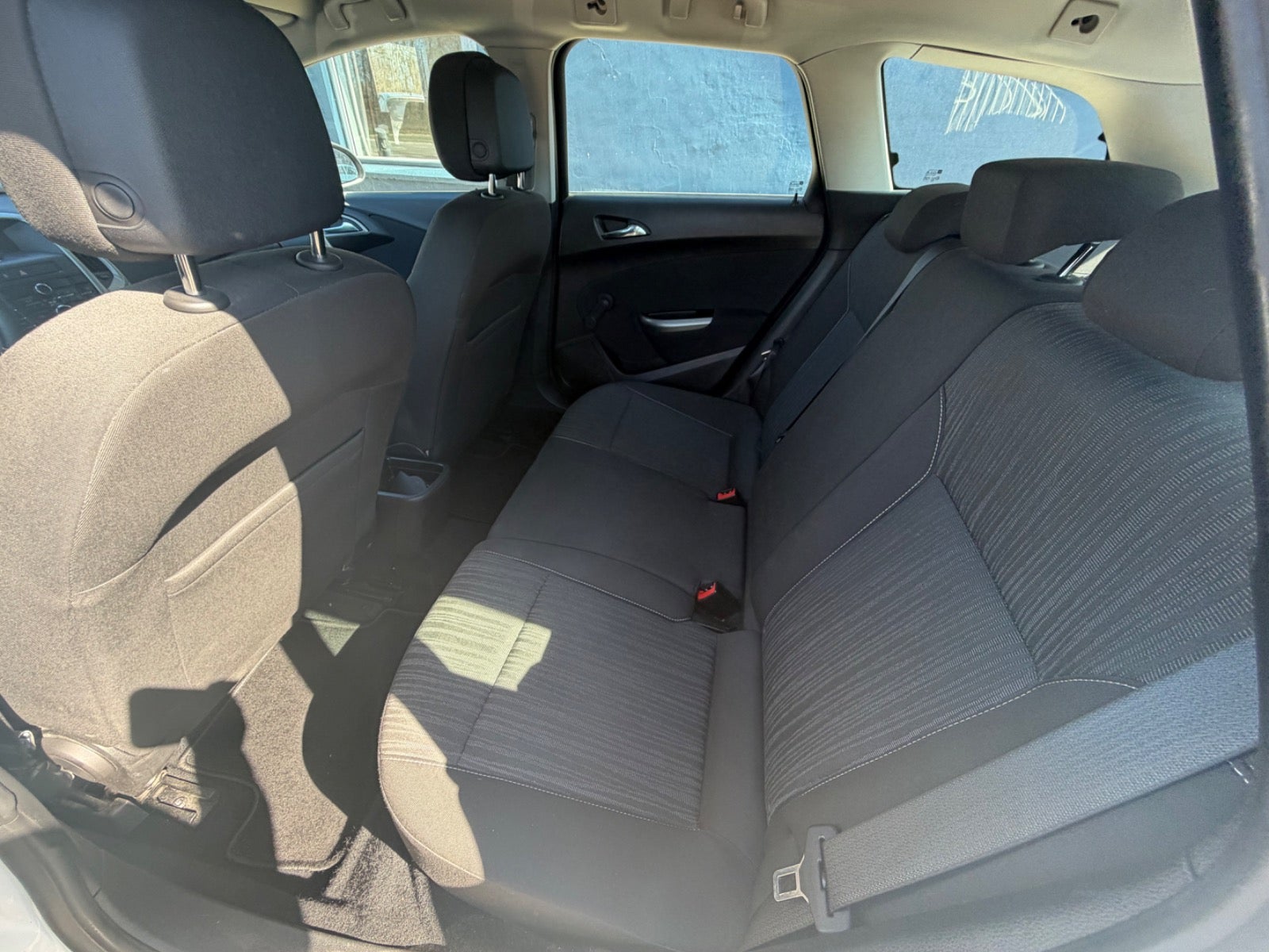 Billede af Opel Astra 1,6 Sport Sports Tourer