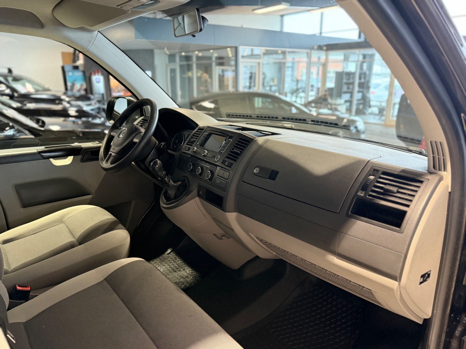 Billede af VW Transporter 2,0 TDi 84 Kassevogn kort