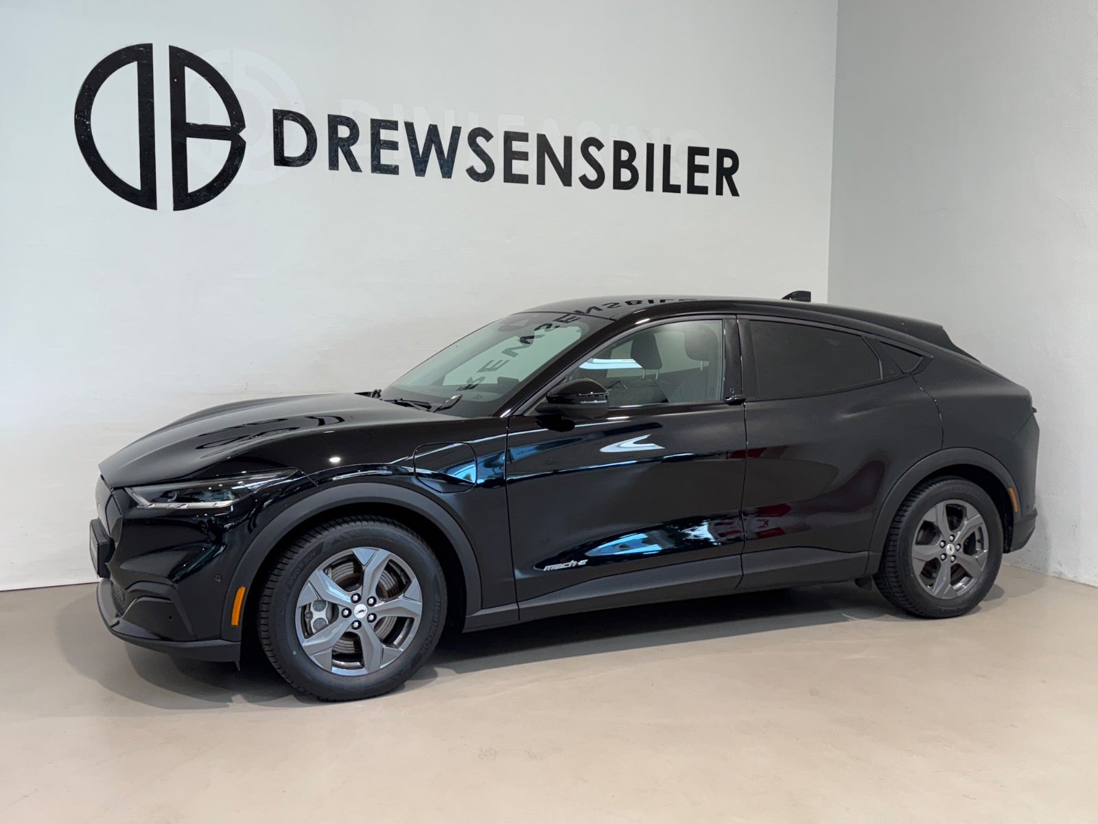 Ford Mustang Mach-E Standard Range A