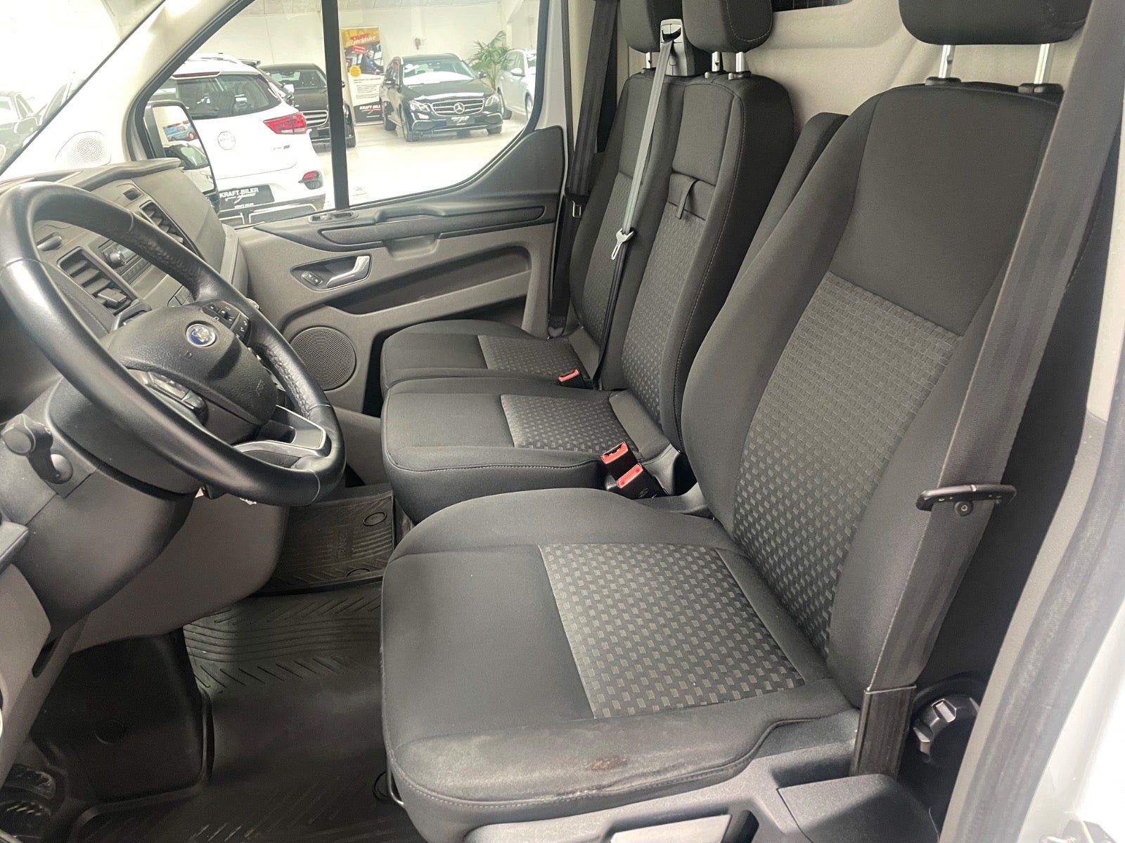 Billede af Ford Transit Custom 300L 2,0 TDCi 130 Trend