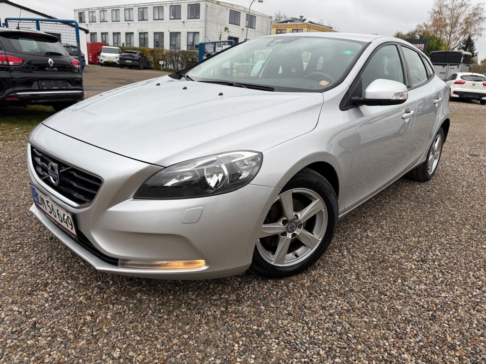 Volvo V40 2014