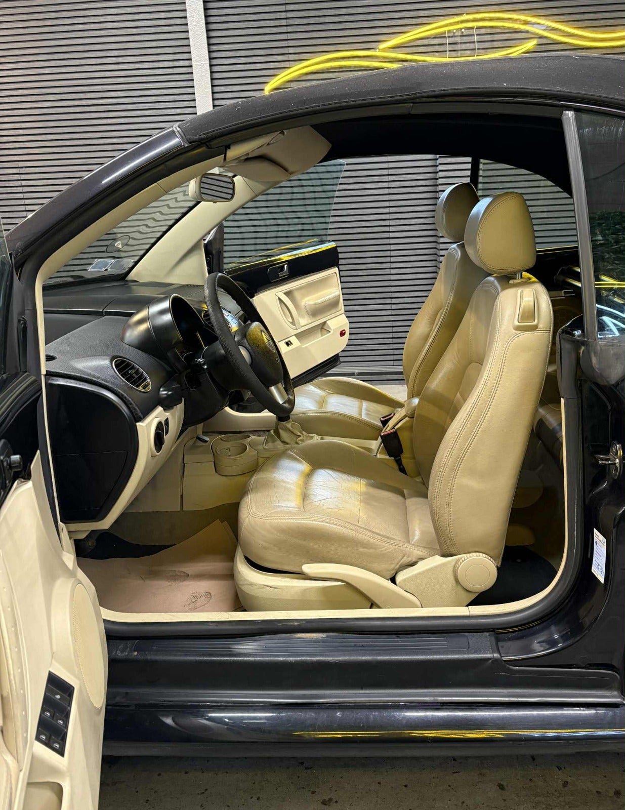 Billede af VW New Beetle 1,6 Trendline Cabriolet