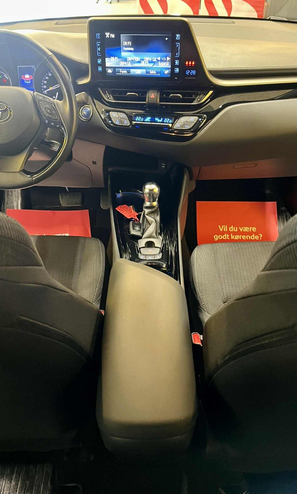 Billede af Toyota C-HR 1,8 Hybrid C-ENTER CVT