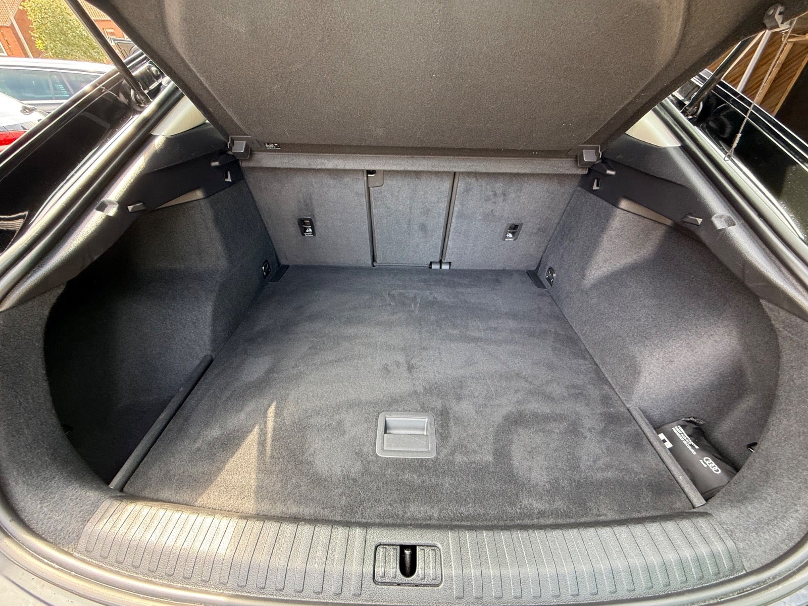 Billede af Audi Q3 35 TDi Prestige Sportback S-tr.