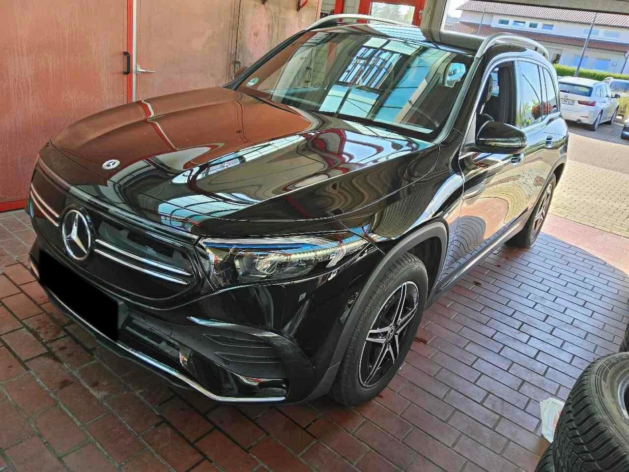 Mercedes EQB250 AMG Line