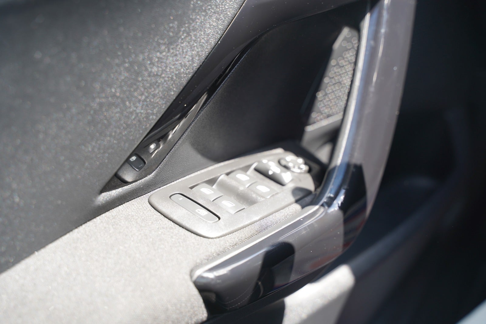 Billede af Peugeot 208 1,6 BlueHDi 100 Allure Sky