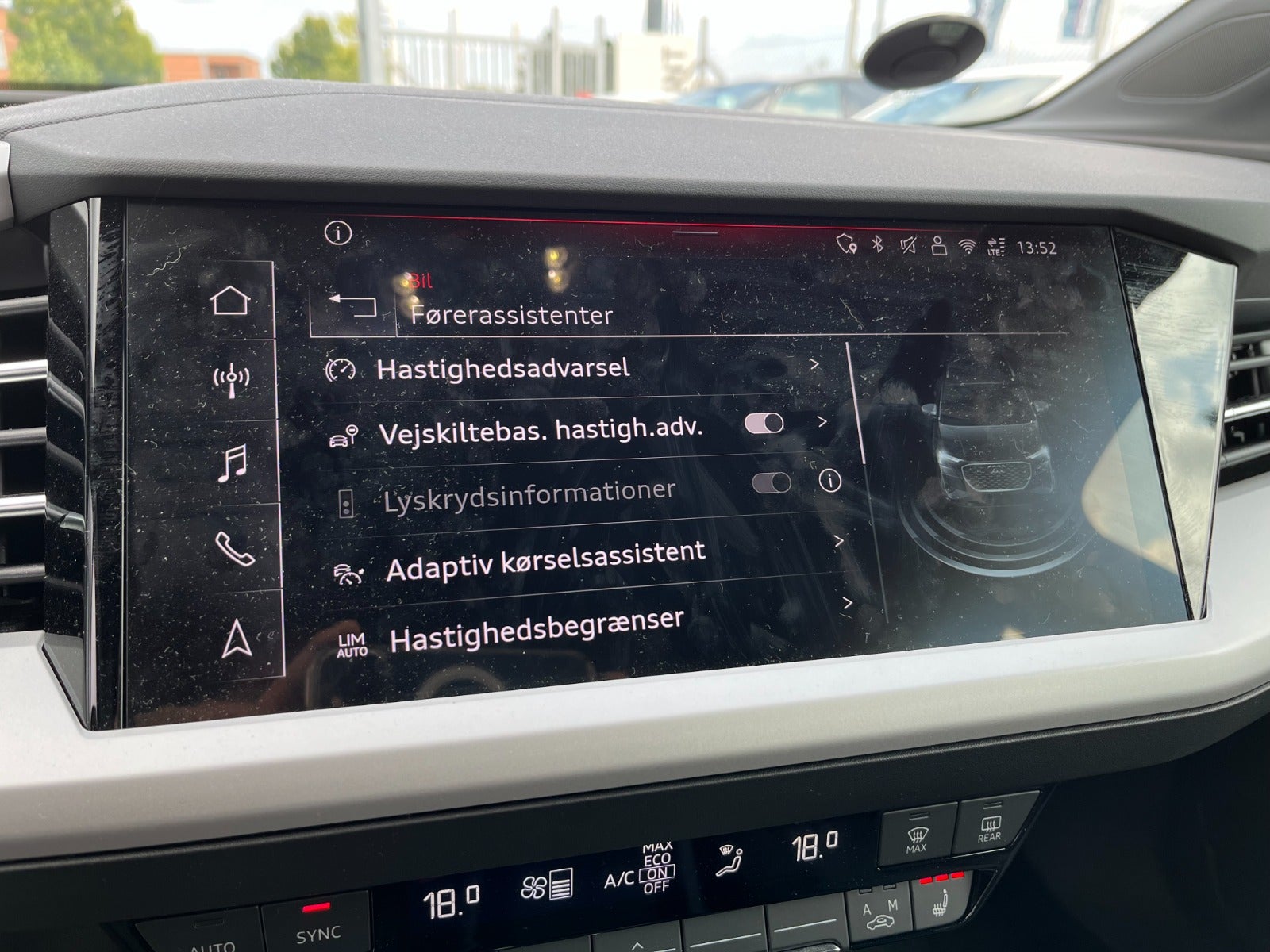 Billede af Audi Q4 e-tron 45 edition S-line
