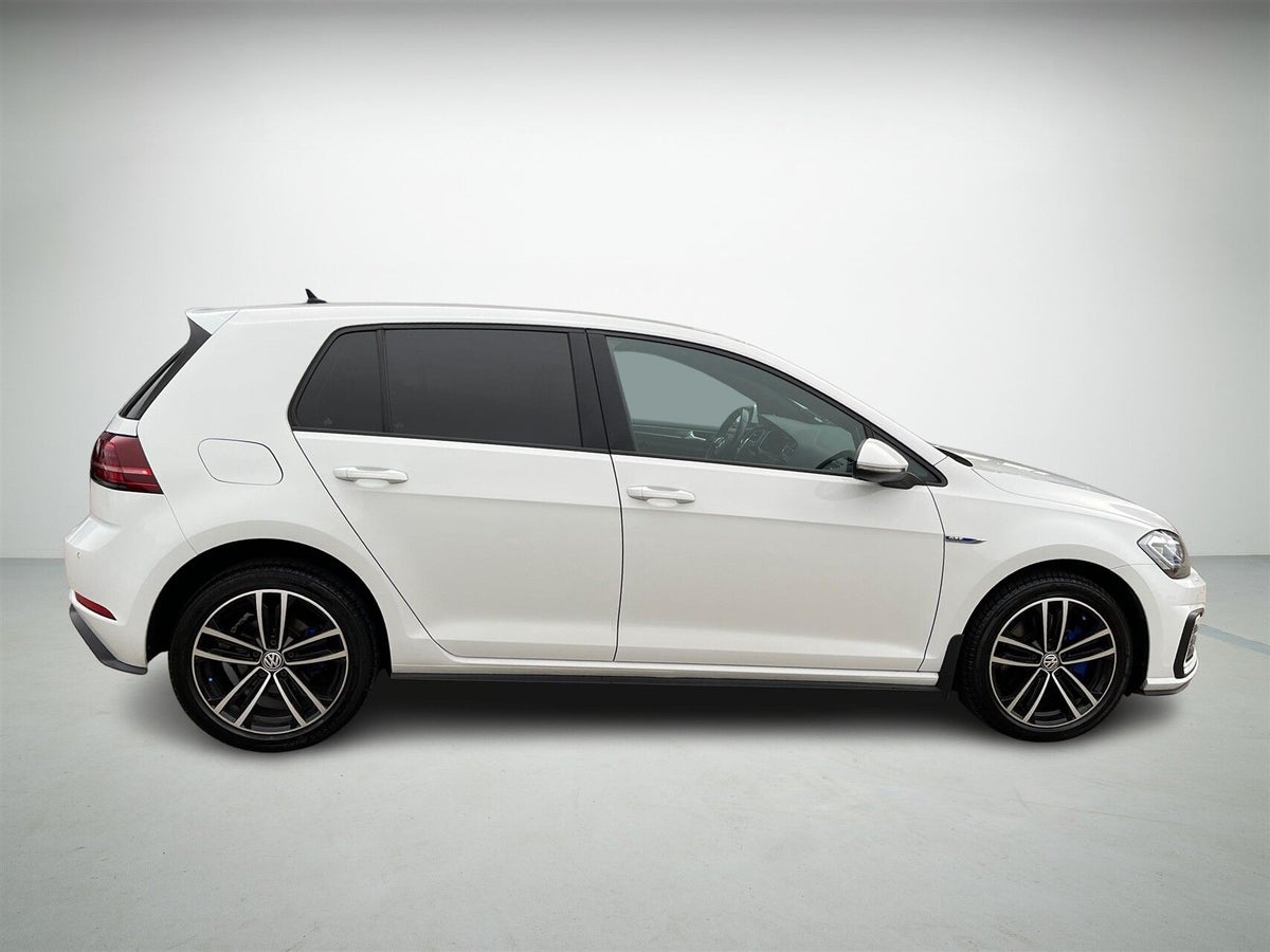 VW Golf VIII GTE DSG billede 5