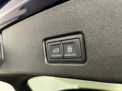 Audi Q4 e-tron 45 quattro Van