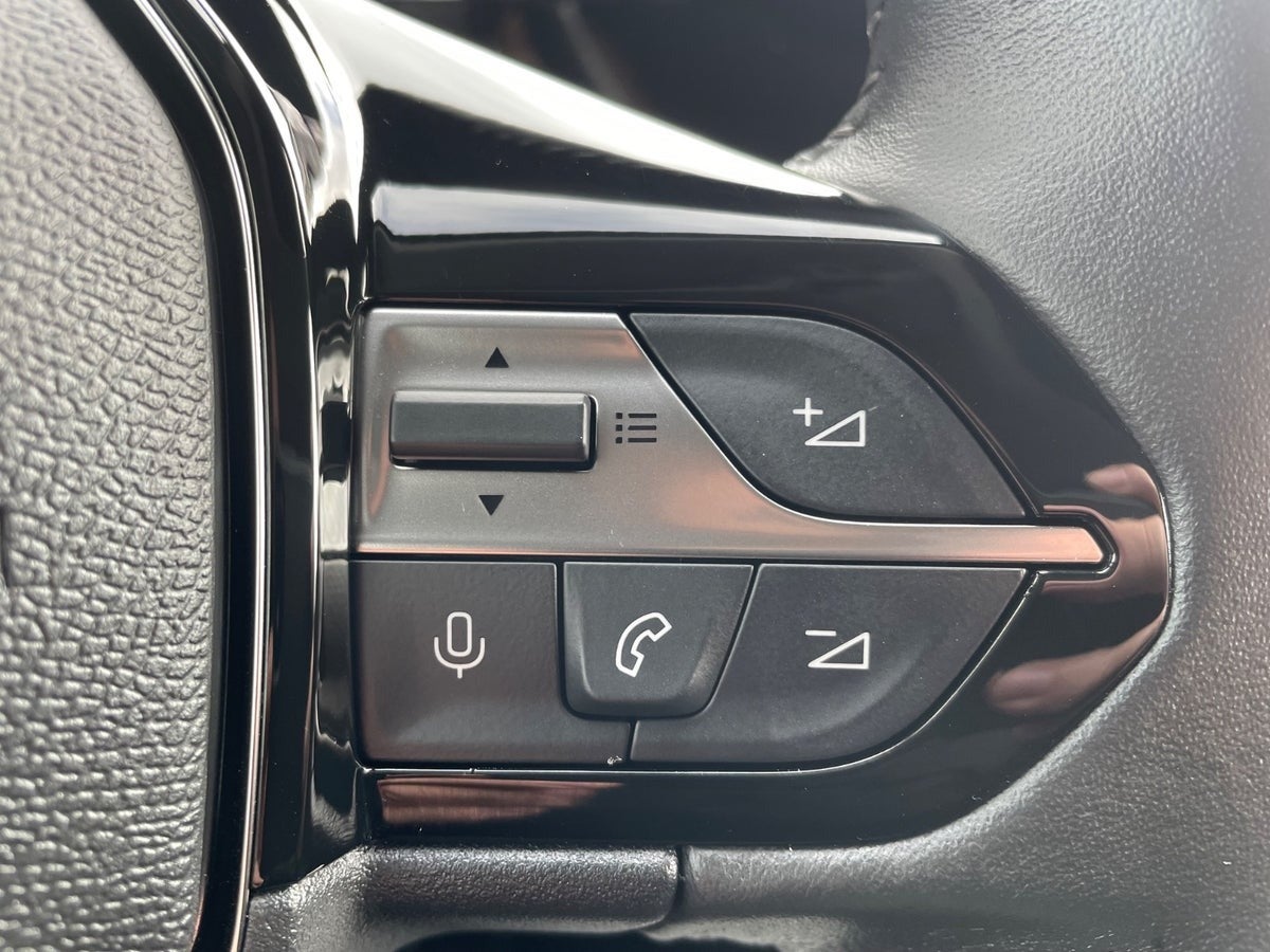 Billede af Peugeot 308 1,6 Hybrid First Selection SW EAT8