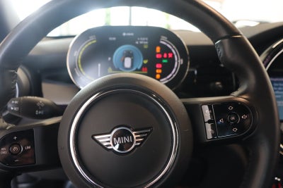 MINI Cooper SE Classic Trim