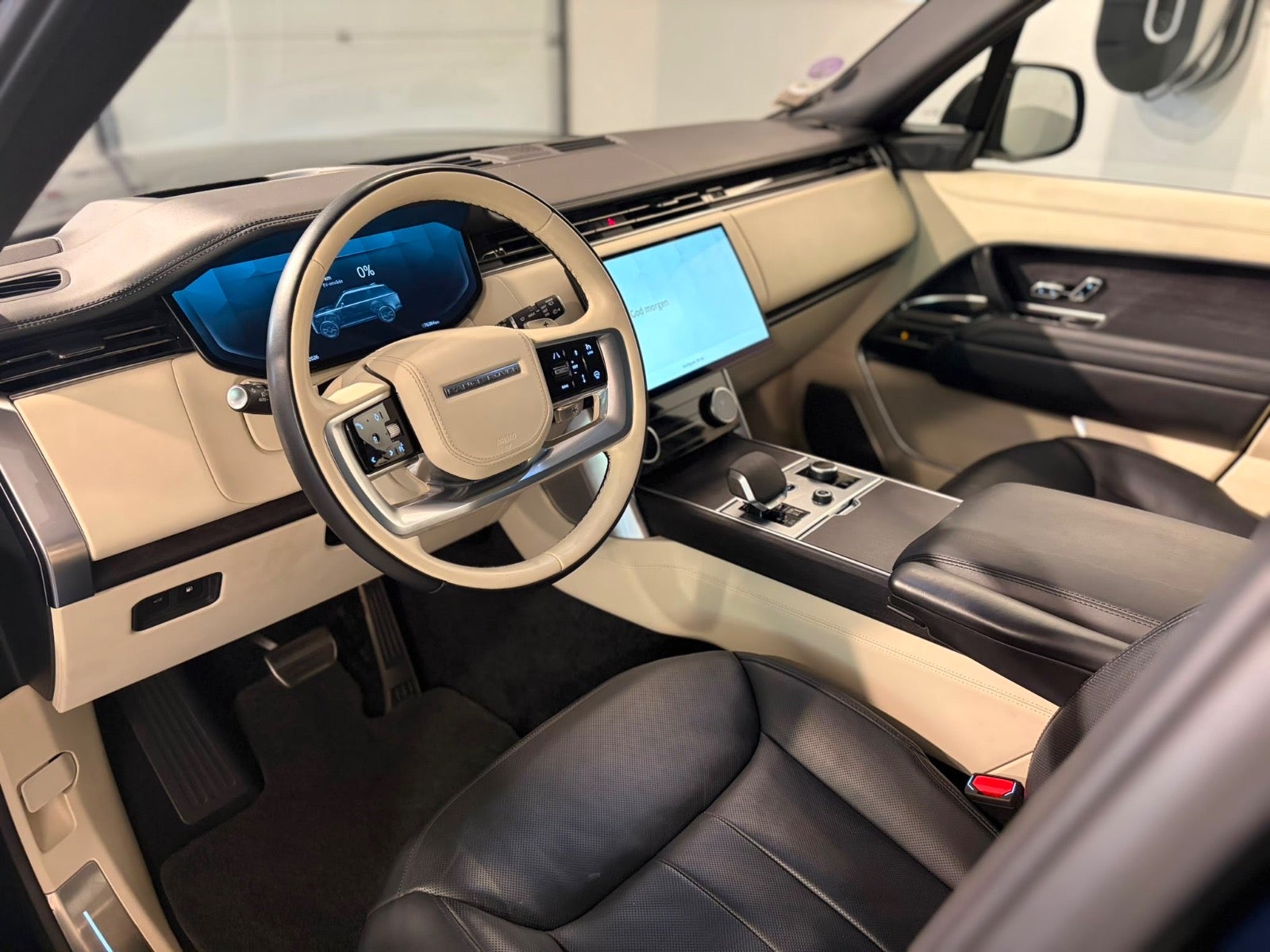 Land Rover – Range Rover