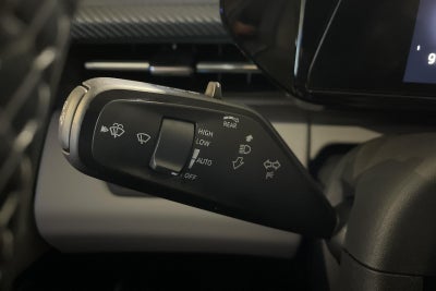 Ford Explorer Premium Extended Range