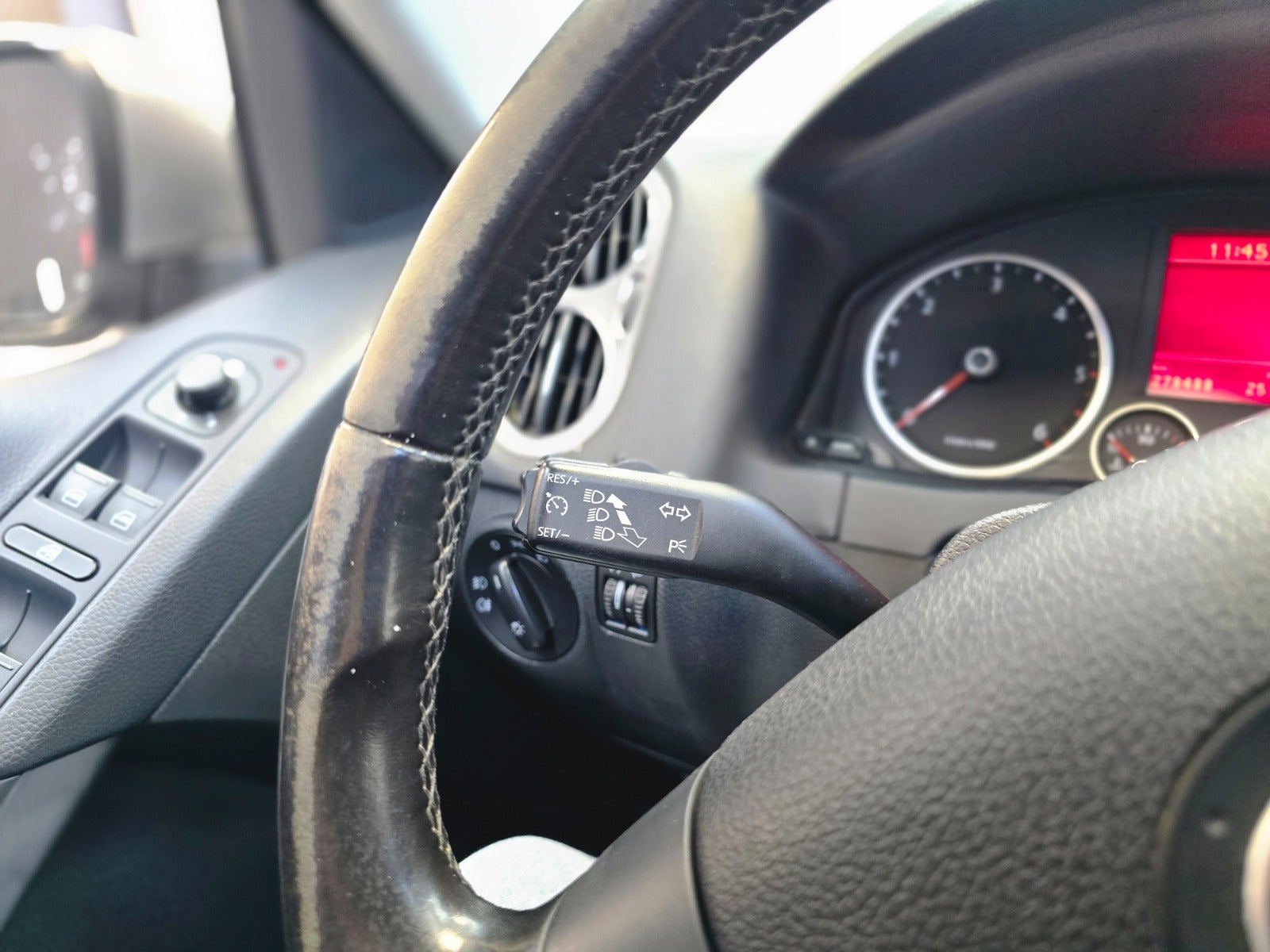 Billede af VW Tiguan 2,0 TDi 140 Sport & Style 4Motion