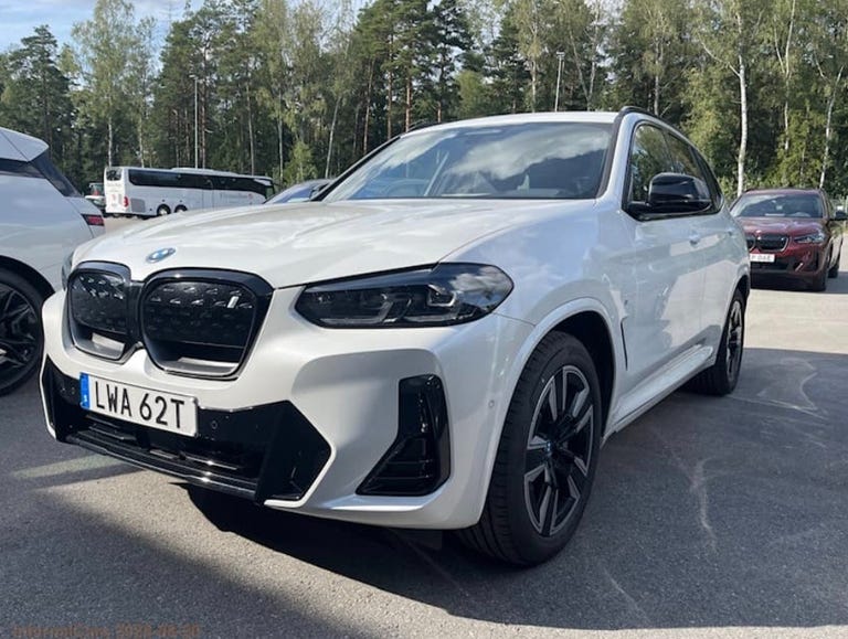 BMW iX3 Charged M-Sport
