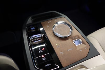 BMW iX xDrive40 Fully Charged