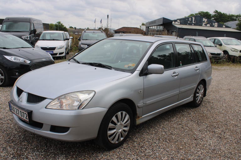 Mitsubishi Lancer Invite stc.