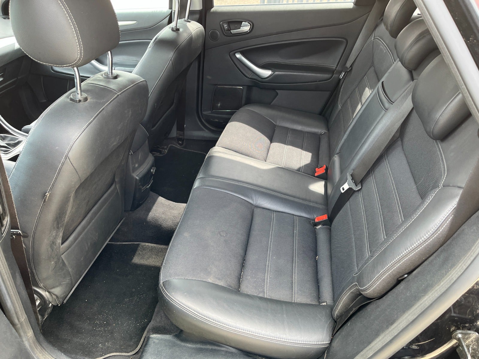 Billede af Ford Mondeo 2,5 20V Turbo Titanium stc.