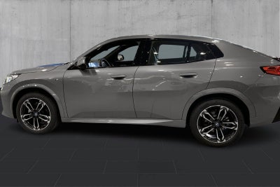 BMW iX2 eDrive20 M-Sport - 1
