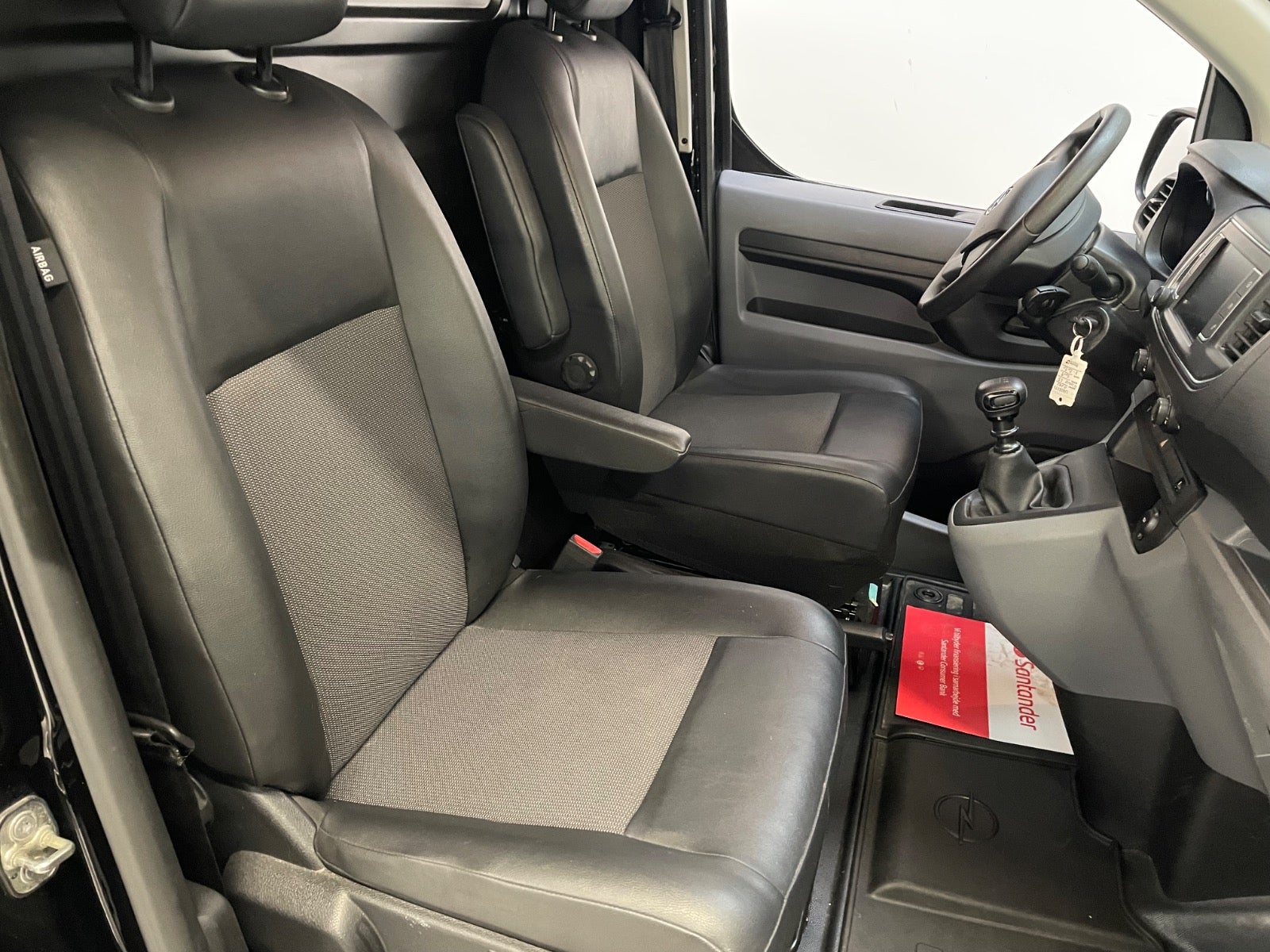 Billede af Opel Vivaro 1,5 D 102 Essenia L2V1