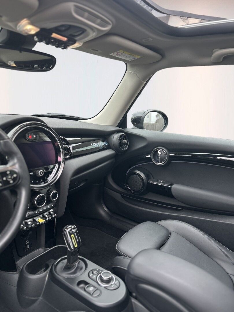 MINI Cooper SE Camden Edition