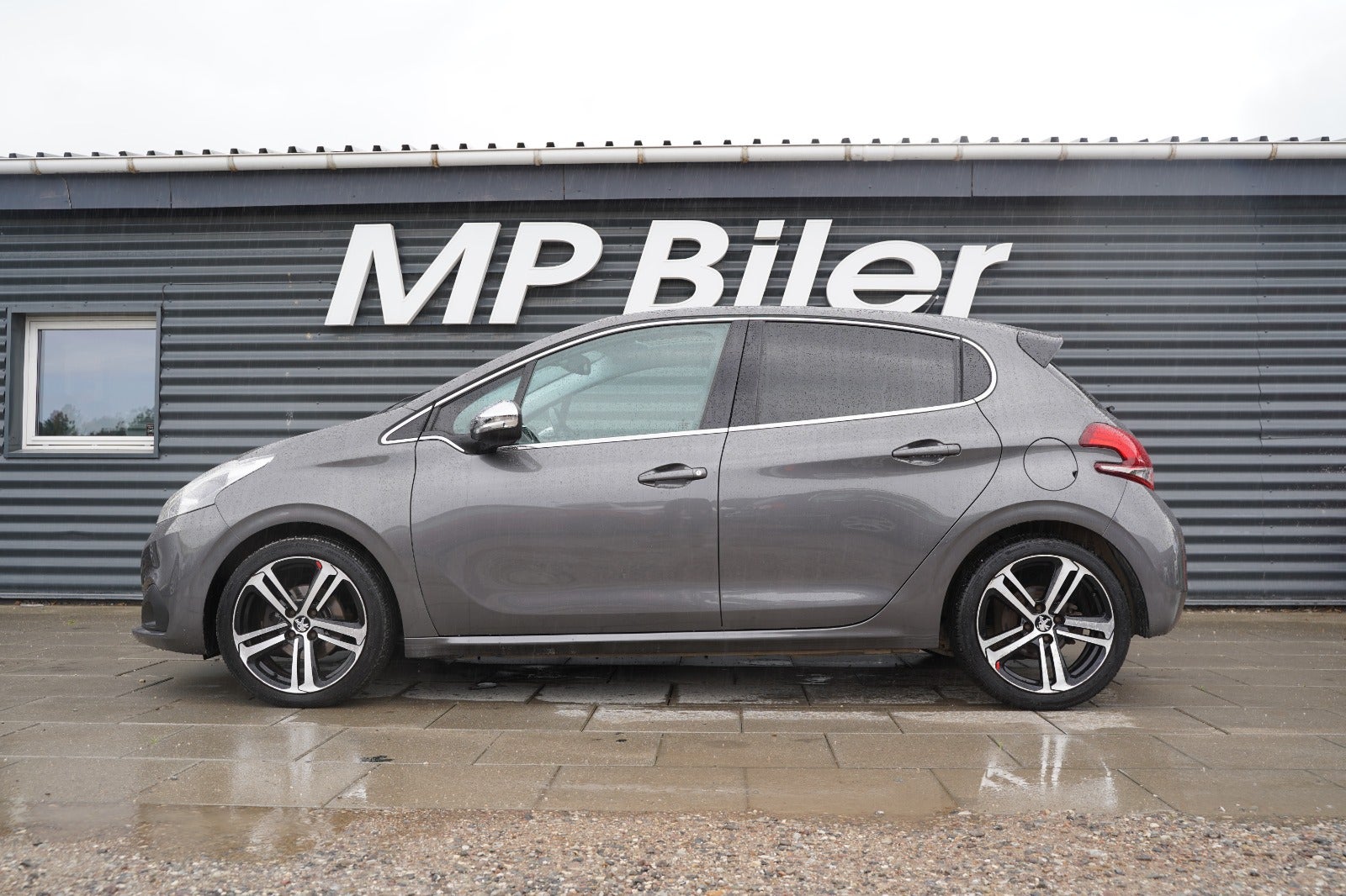 Billede af Peugeot 208 1,5 BlueHDi 100 Allure Sky