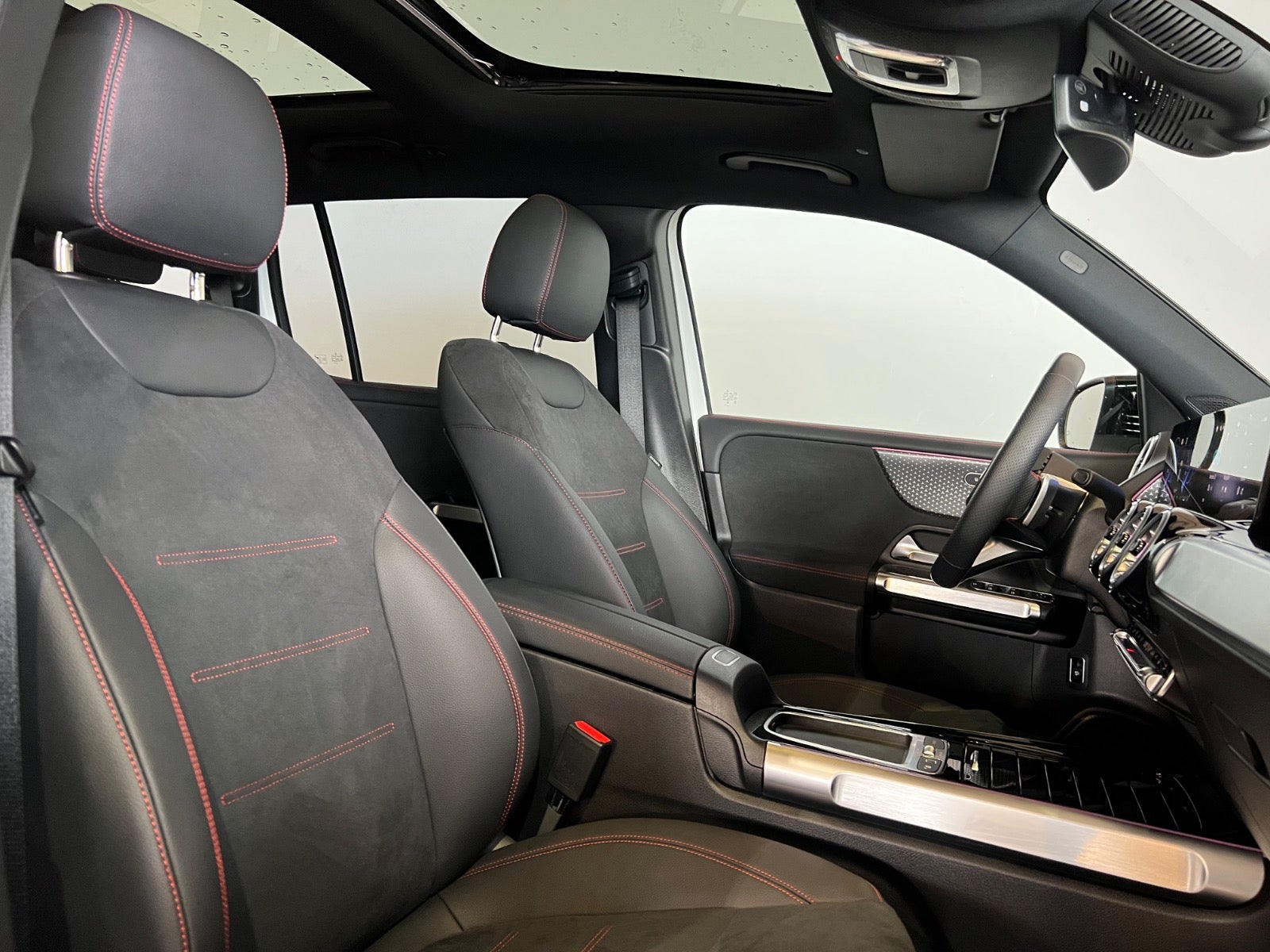 Mercedes EQB300 AMG Line 4Matic