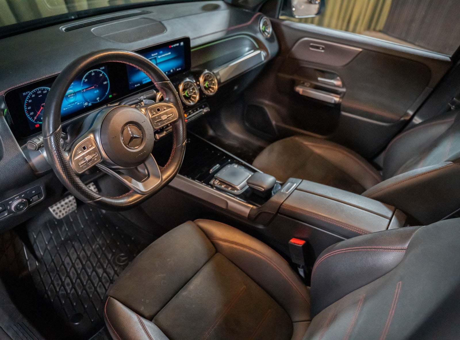 Billede af Mercedes EQB300  AMG Line 4Matic