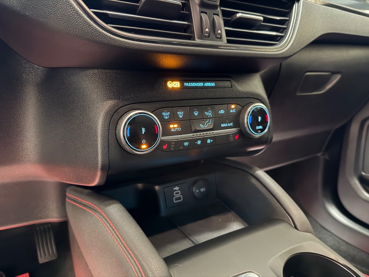 Ford Kuga PHEV ST-Line X CVT