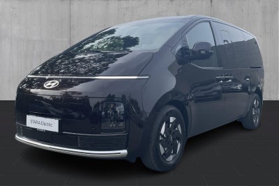 Hyundai Staria 84 Luxury 7prs 5d