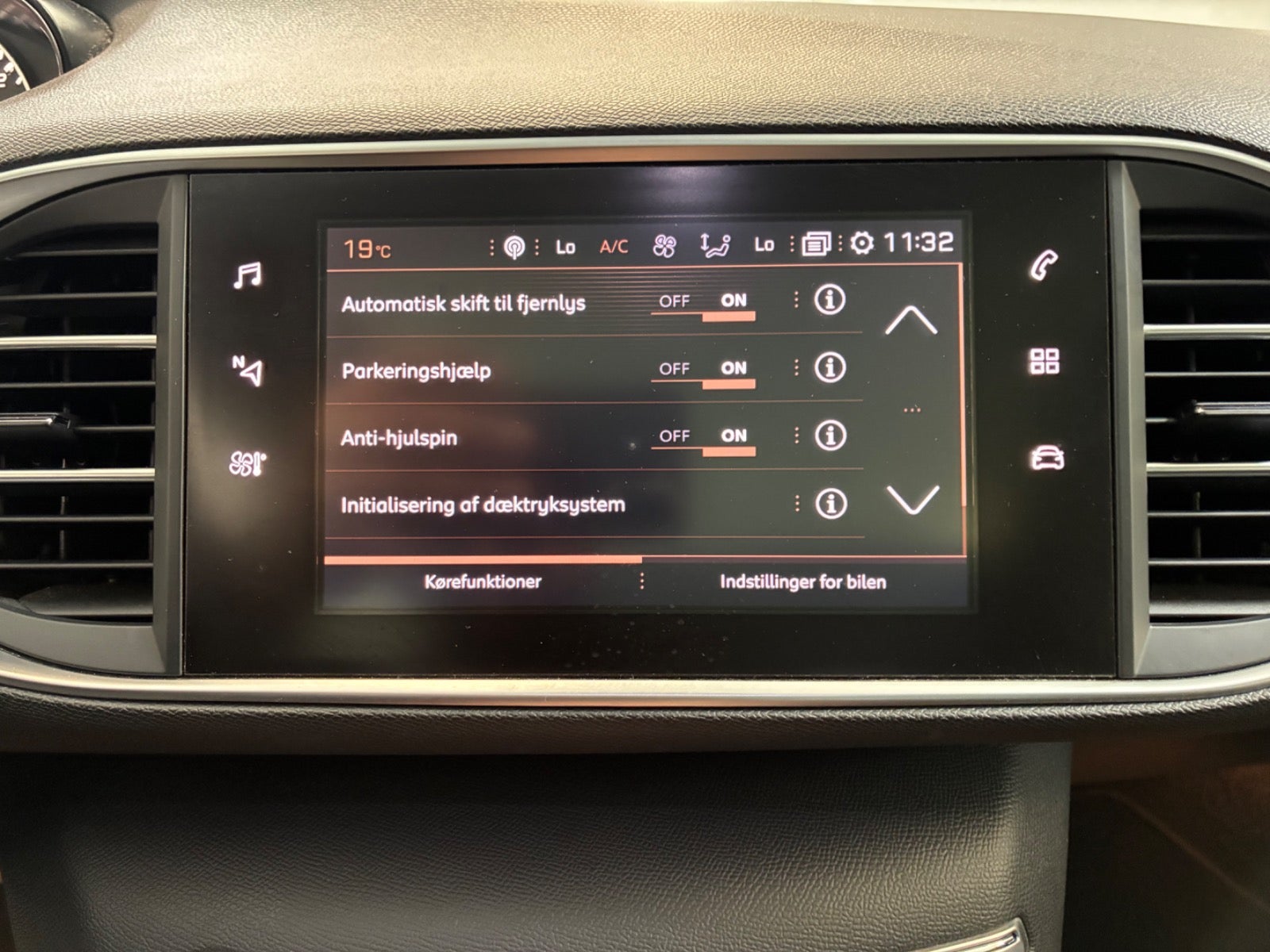 Billede af Peugeot 308 1,2 e-THP 130 Allure Sky SW EAT6