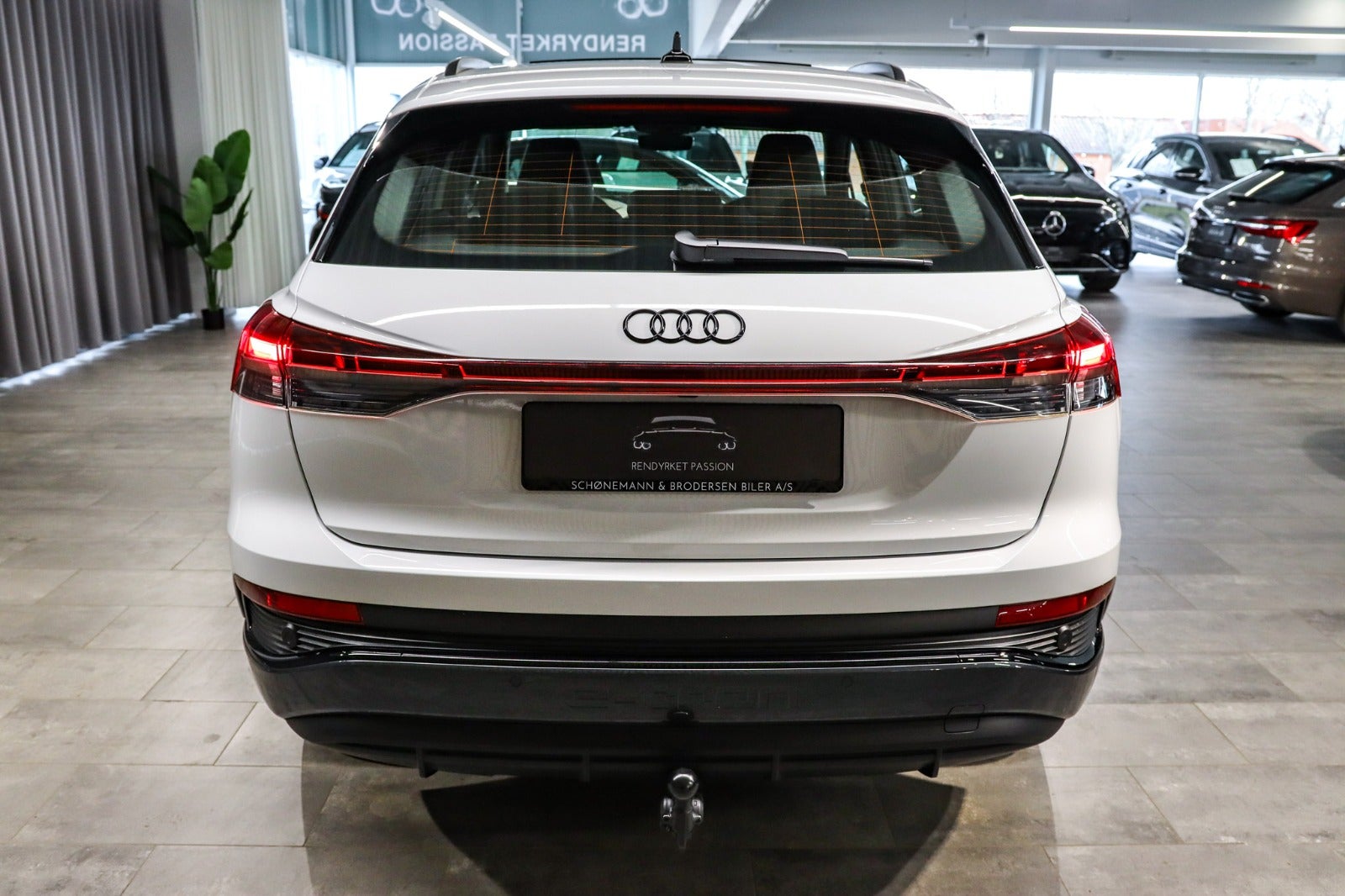 Billede af Audi Q4 e-tron 45 edition S-line