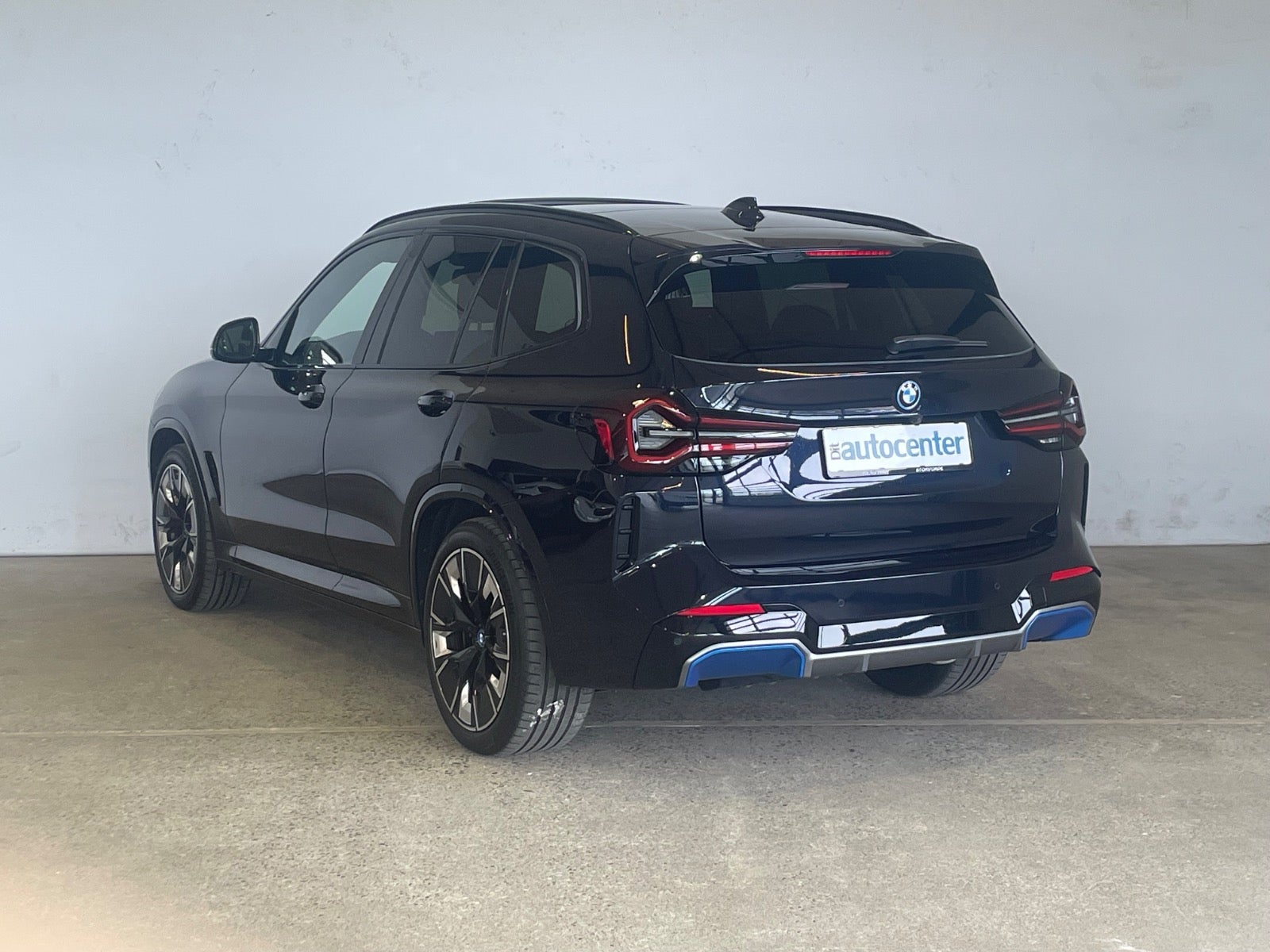 BMW iX3 Charged Plus M-Sport