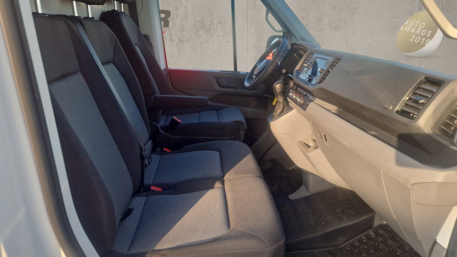 Billede af VW Crafter 35 2,0 TDi 177 Kassevogn L3H2 aut.