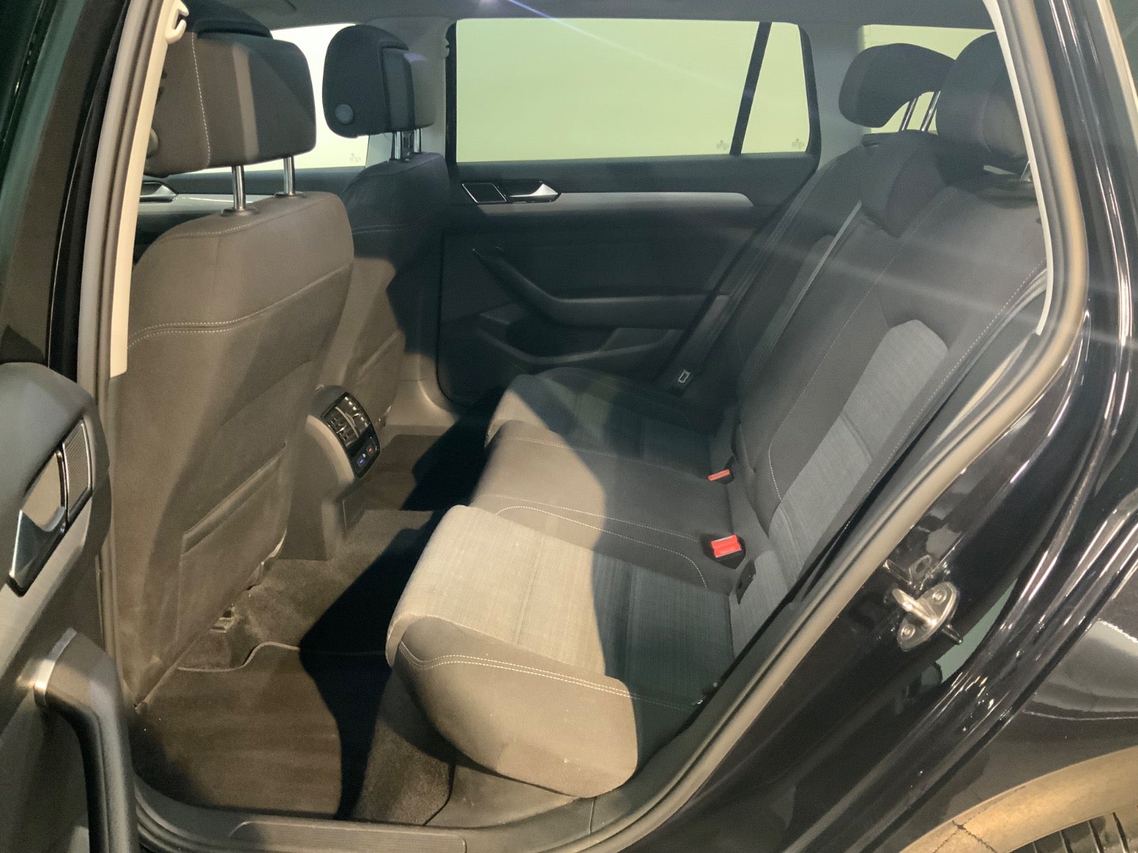 VW Passat (6/8)