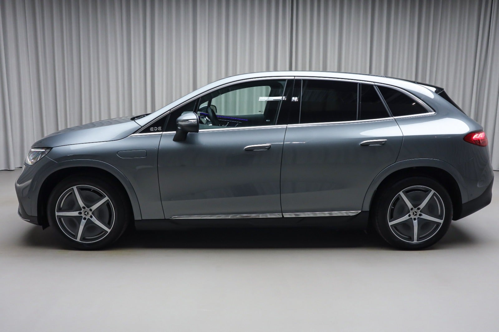 Mercedes-Benz EQE 350 SUV (6/8)