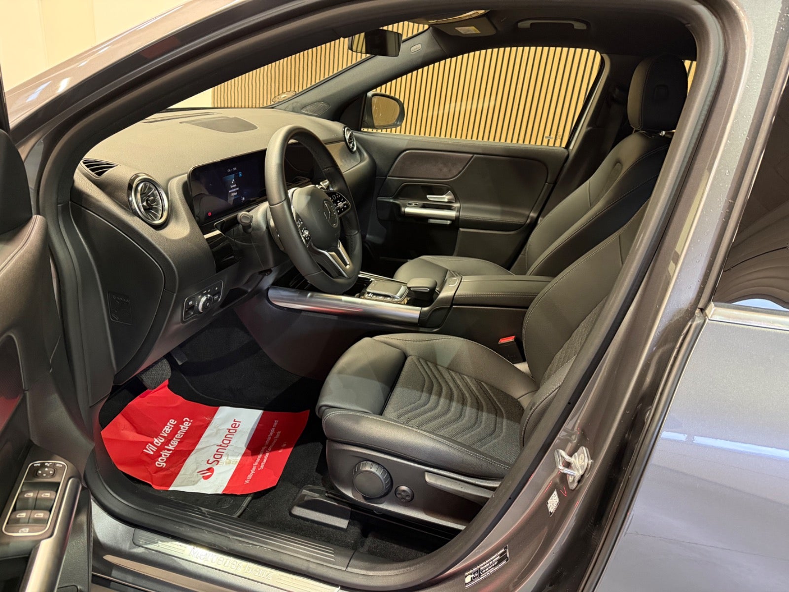 Billede af Mercedes EQA350  Progressive 4Matic