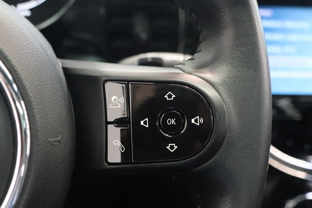 MINI Cooper SE Camden Edition