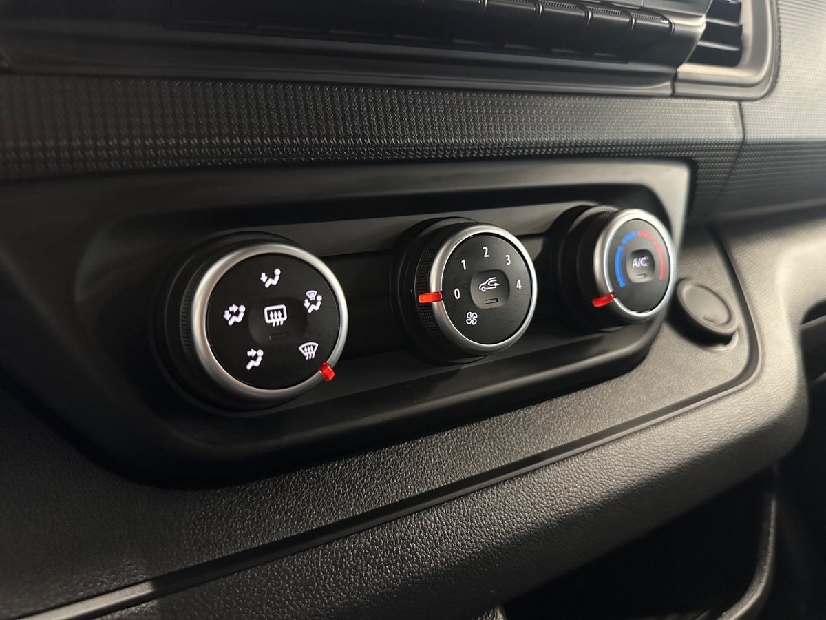 Billede af Renault Trafic 2,0 dCi 130 L2H1 Tekno