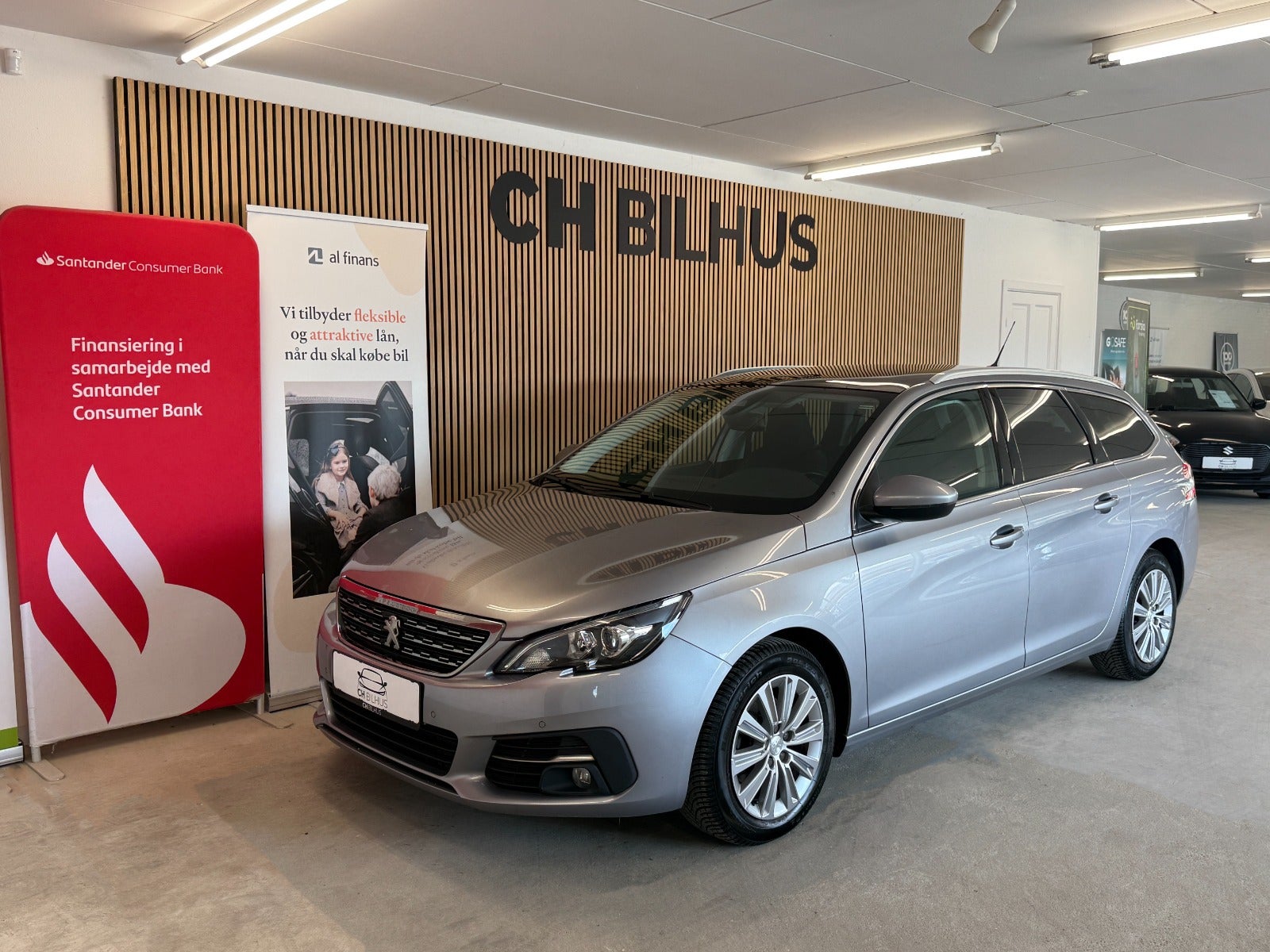 Peugeot 308 BlueHDi 120 Allure Sky SW