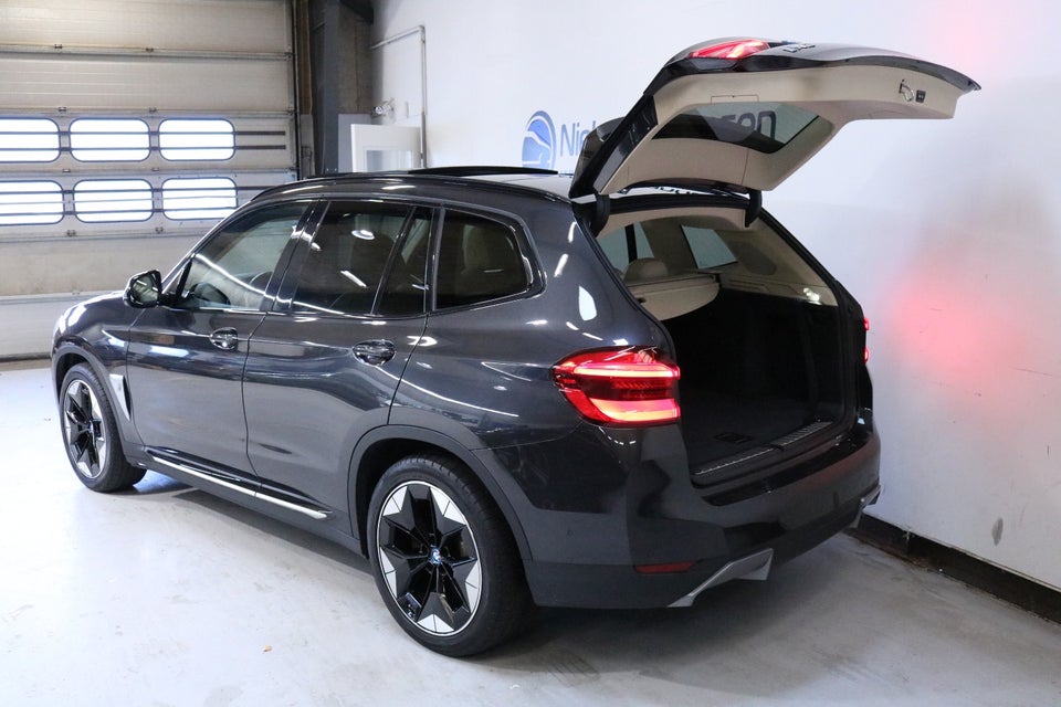 BMW iX3, Billede 3