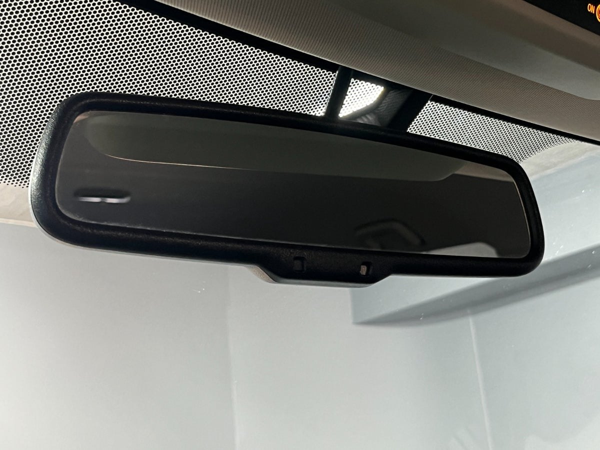 Billede af Mitsubishi Outlander 2,4 PHEV Invite CVT 4WD