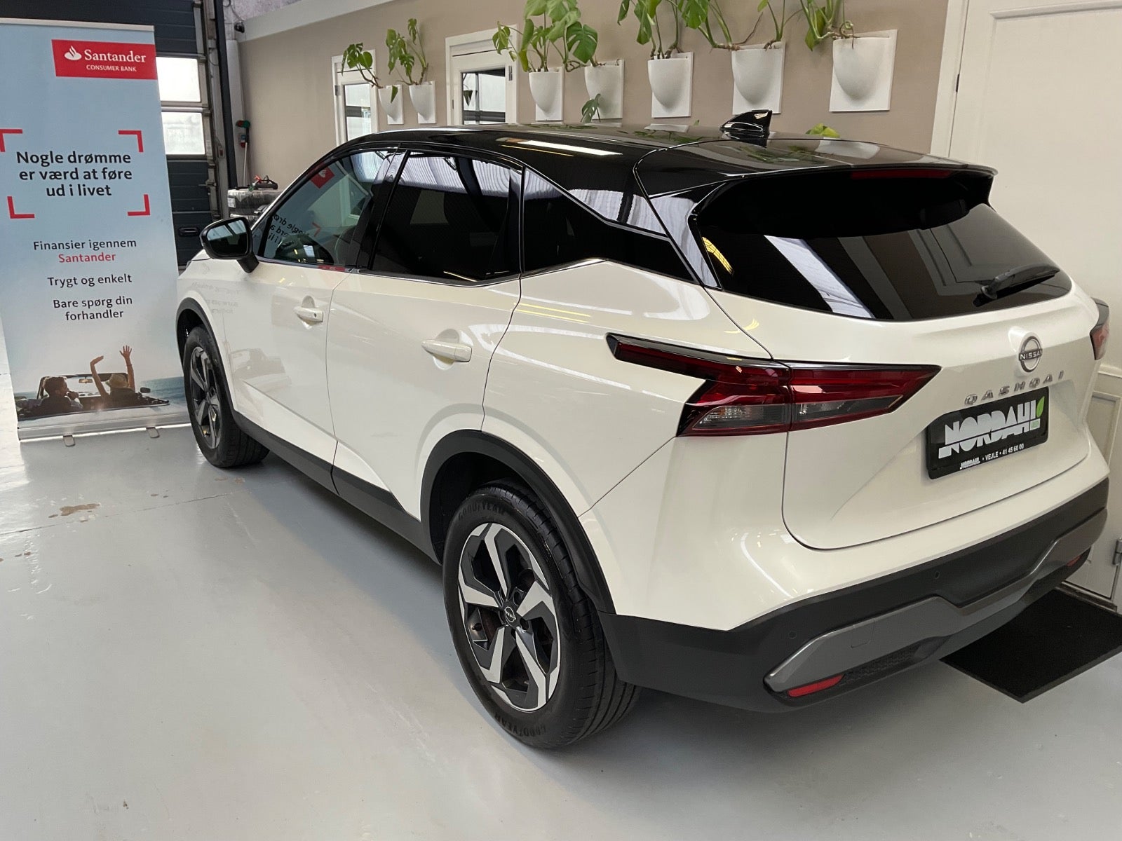 Nissan Qashqai 1,3 mHEV N-Connecta X-tr. 5d - 4