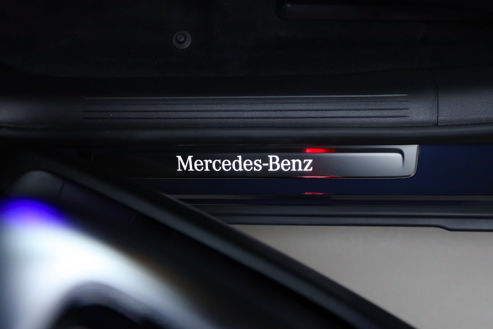 Mercedes-Benz EQE 350 SUV